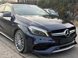 Mercedes-Benz A45 AMG 4Matic Panorama/Alcantara/Kamera/LED/ - Mercedes-Benz A-Klasse: Blau