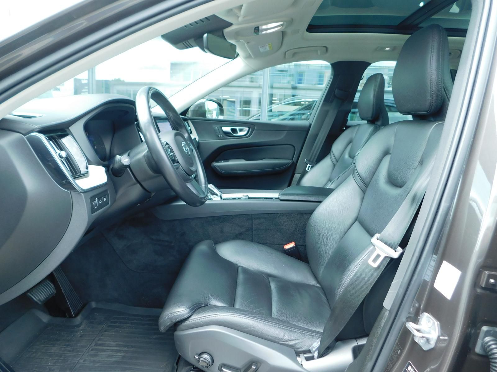 Fahrzeugabbildung Volvo XC60 T8 Recharge Inscription Plug-In Hybrid AWD