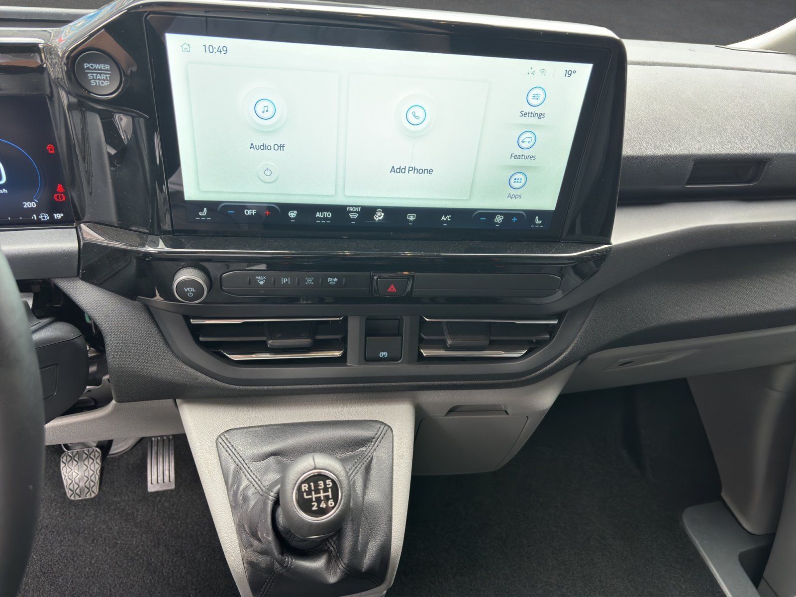 Fahrzeugabbildung Ford Tourneo Custom 2.0 Ecoblue 320 L1 Tourneo Titani