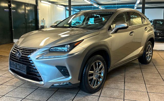 Lexus NX 300h Executive Line Kamera Navi LED