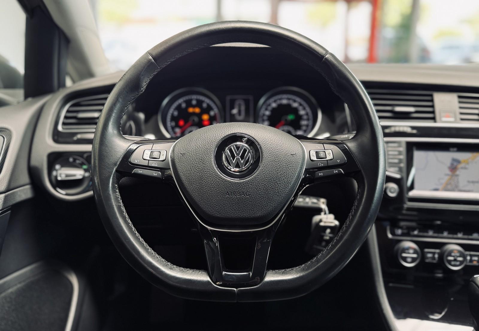 Volkswagen Golf Variant Highline Automatik |AHK|NAVI|KAMER|