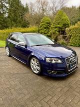 Audi S3 2.0 TFSI S tronic Sportback - - Audi S3: Blau