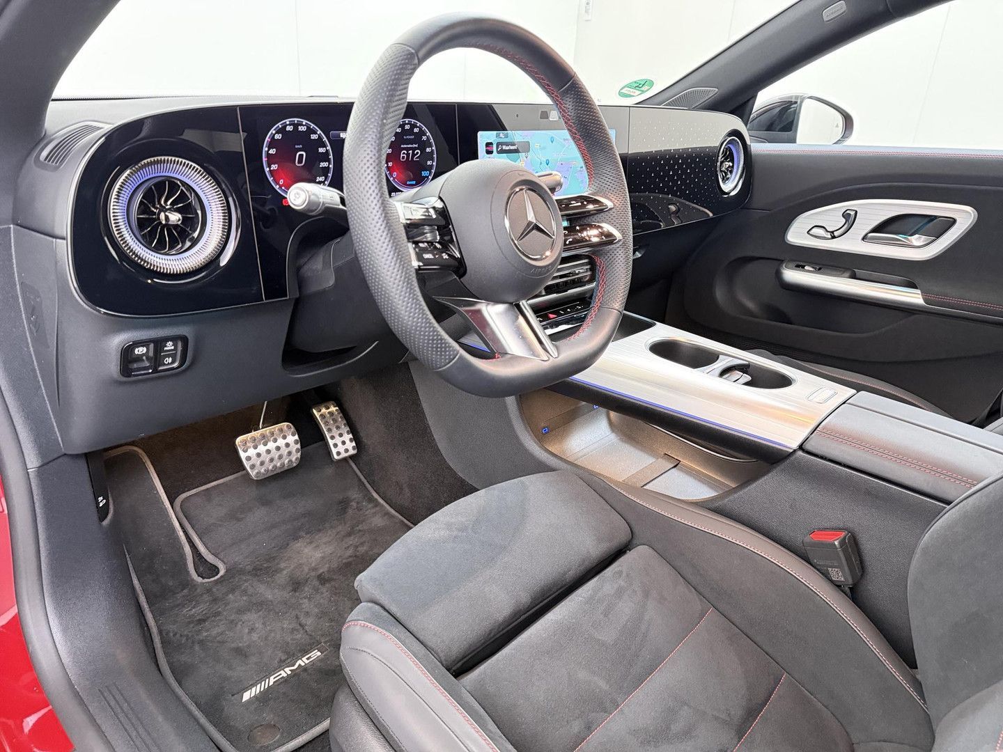 Mercedes-Benz CLA 250 250+ Launch Edition 85.5 kWh | AHK Wegkl imagem 2
