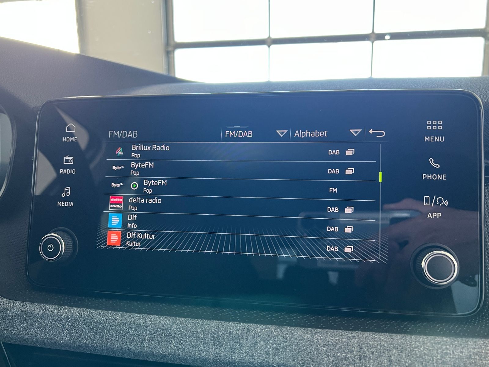 Fahrzeugabbildung SKODA Scala Selection 1.0 TSI DSG *LED, ACC, SmartLink