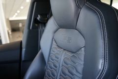 AUDI RSQ8 | Dynamic+ | HuD | Ceramic | Pano | 305km/h AUDI RSQ8 | Dynamic+ | HuD | Ceramic | Pano | 305km/h