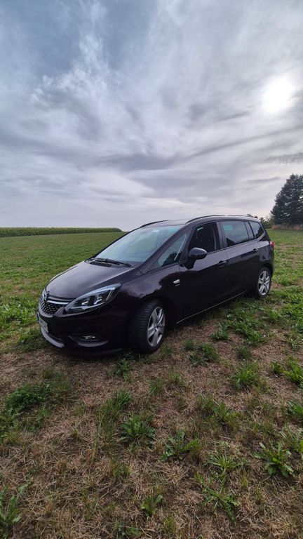 Image of Opel Zafira Tourer