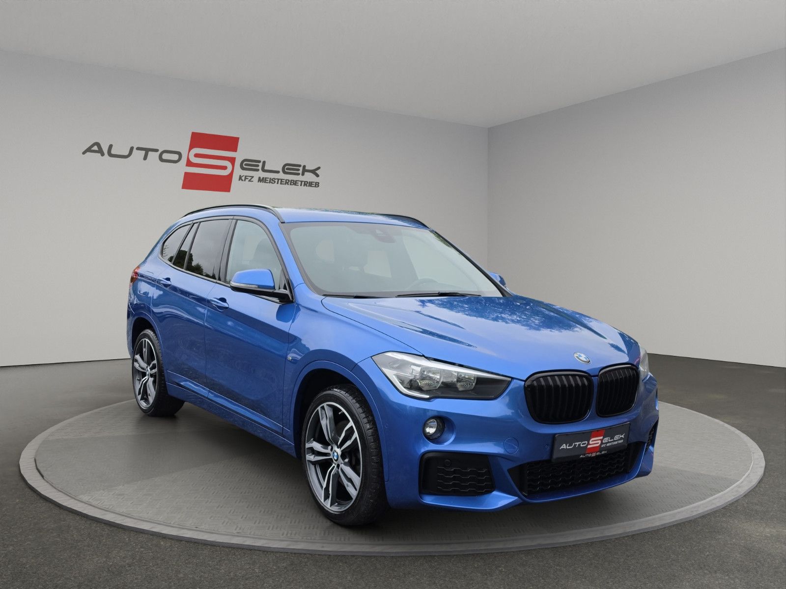 Fahrzeugabbildung BMW X1 xDrive 20 d M-Sport Automatik