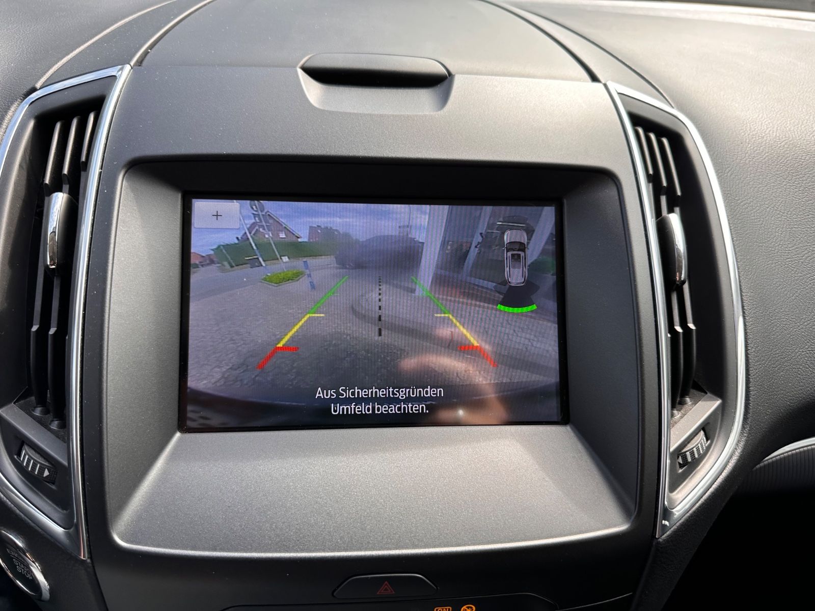 Fahrzeugabbildung Ford S-Max 1.5 EB Titanium 7-Sitz/LED/KeyFree/RFK/PDC