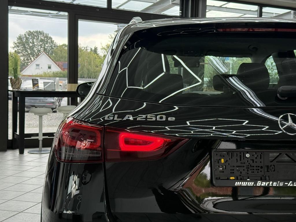 Mercedes-Benz GLA e, 1 Hand, Leder, Kamera, Widescreen, миниатюра 12