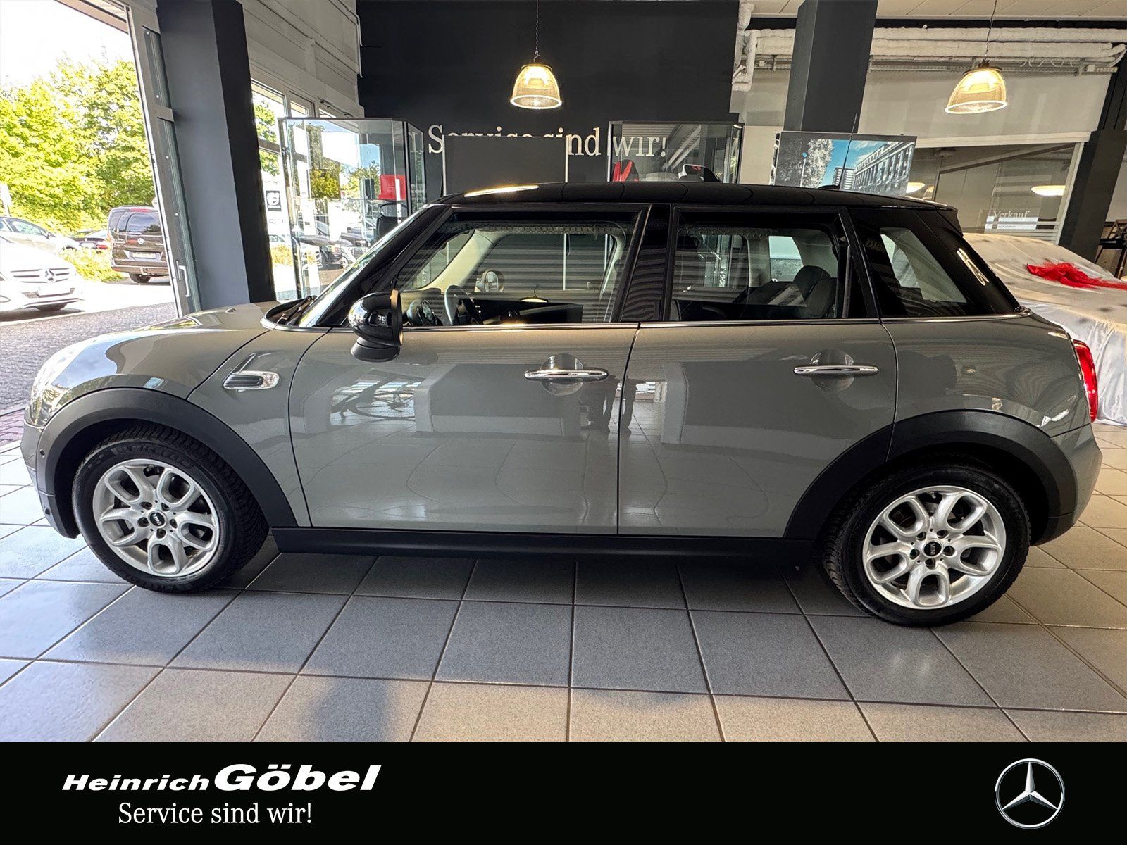 Fahrzeugabbildung MINI Mini Cooper