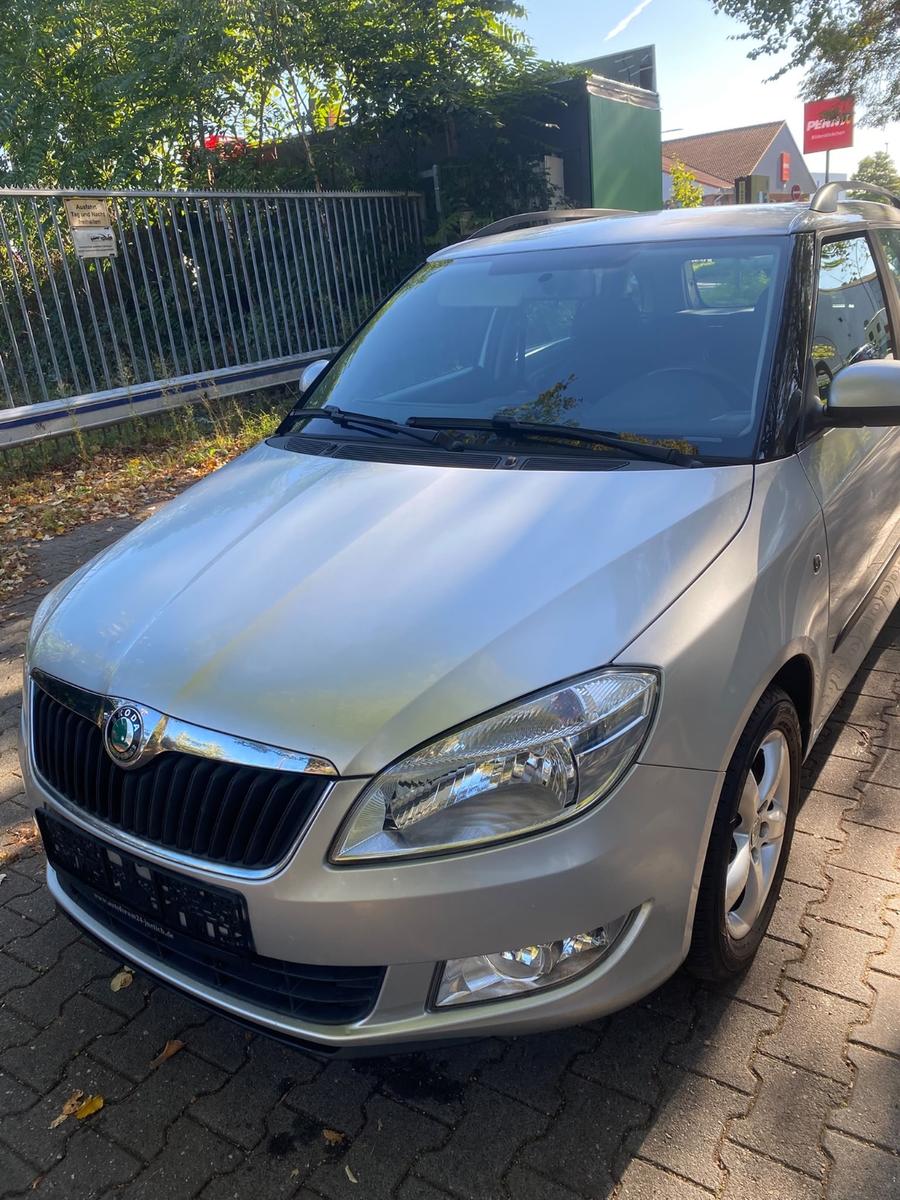 Skoda Fabia, 2011