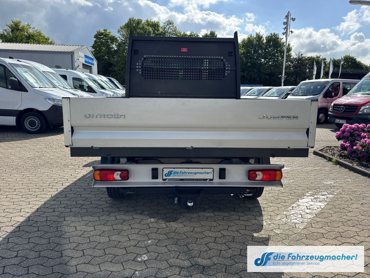Fahrzeugabbildung Citroën Jumper Pritsche Doppelkabine DAB Spurhalteass. N