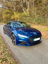 Audi TT Coupe 2.0 TFSI S tronic - Audi TT: Blau