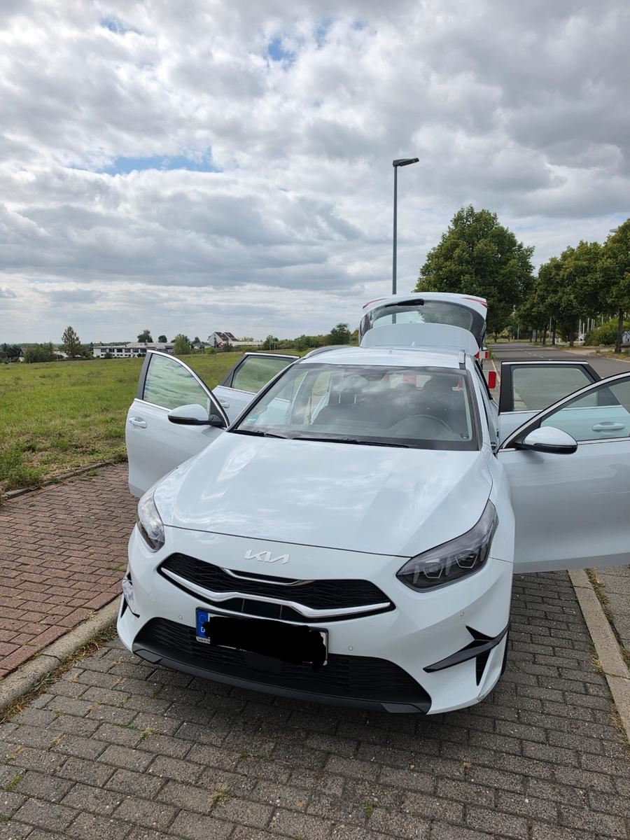 Kia Ceed SW 1.4 DSG Spirit Edition 2025