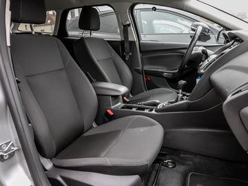 Ford Focus Turnier 1.0 Business Kamera Winterpaket