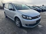 Volkswagen Touran Comfortline * 7Sitze* - gebrauchte VW Touran aus dem Jahr 2011