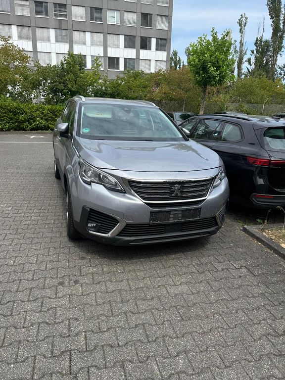 Image of Peugeot 5008