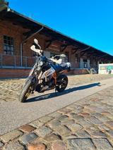 KTM Duke 3 690R - KTM 2011 690