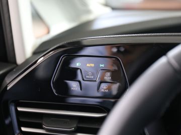 Volkswagen Caddy 1.5TSI DSG STYLE LED ACC AHK 5J GARANTIE