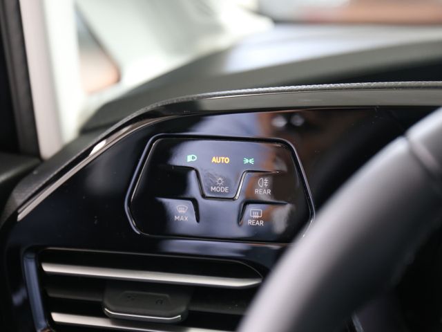 Volkswagen Caddy 1.5TSI DSG STYLE LED ACC AHK 5J GARANTIE