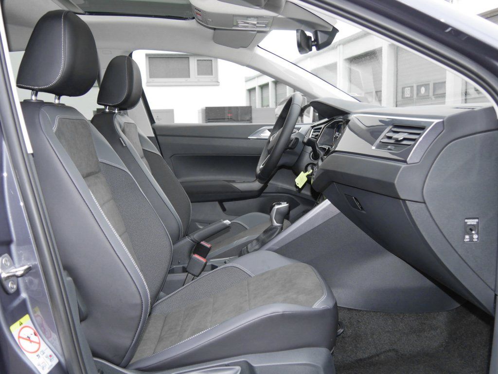 Fahrzeugabbildung Volkswagen Polo Style 1.0 TSI DSG Navi AHK