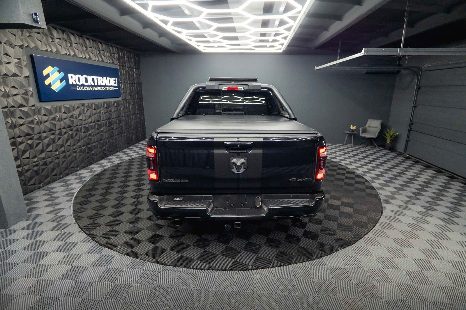 Fahrzeugabbildung Dodge RAM 5.7 V8 HEMI 4x4 LARAMIE GT NIGHT Offroad 19%