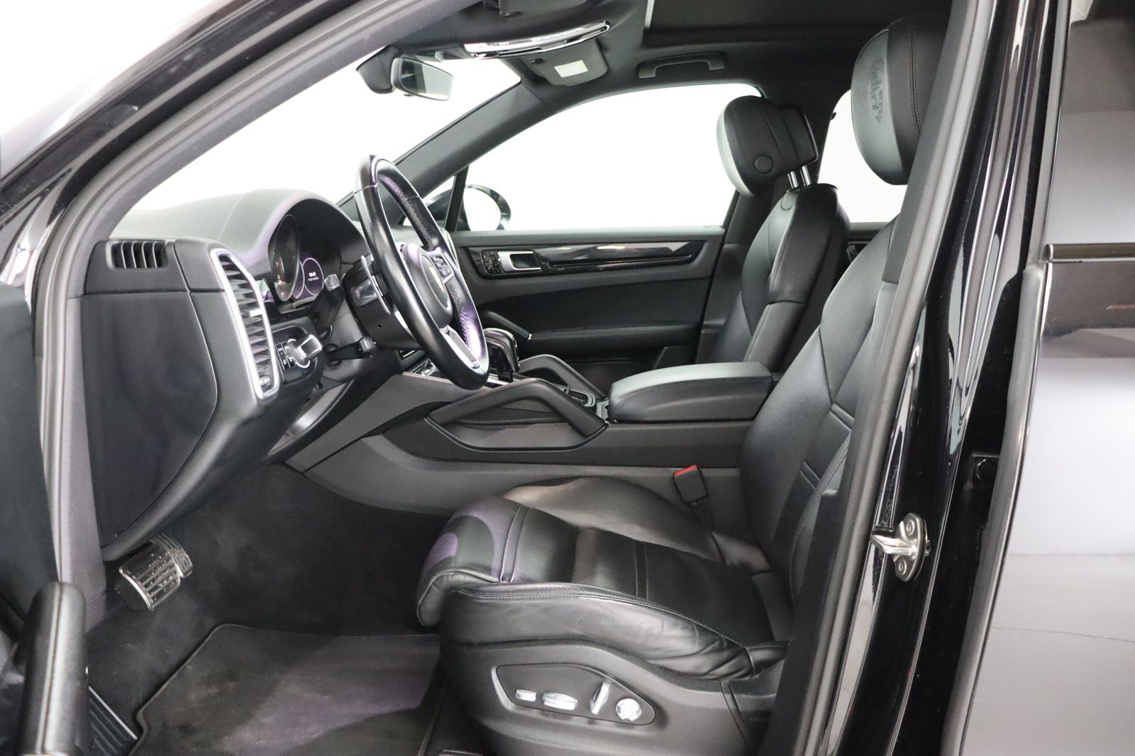 Fahrzeugabbildung Porsche Cayenne S * Pano * Standhzg. * RFK