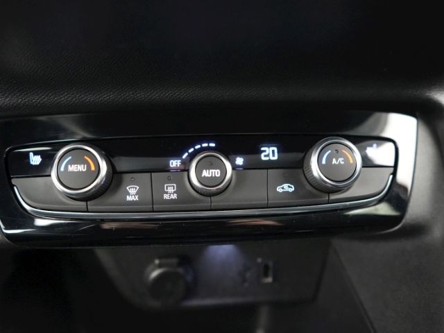 Corsa F ELEGANCE+LED LICHT+RÜCKFAHRKAMERA+SITZHE