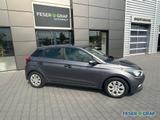 Hyundai i20 1.2 Trend PDC/SHZ/KLIMA/LKRH - gebrauchte Hyundai i20 aus dem Jahr 2017