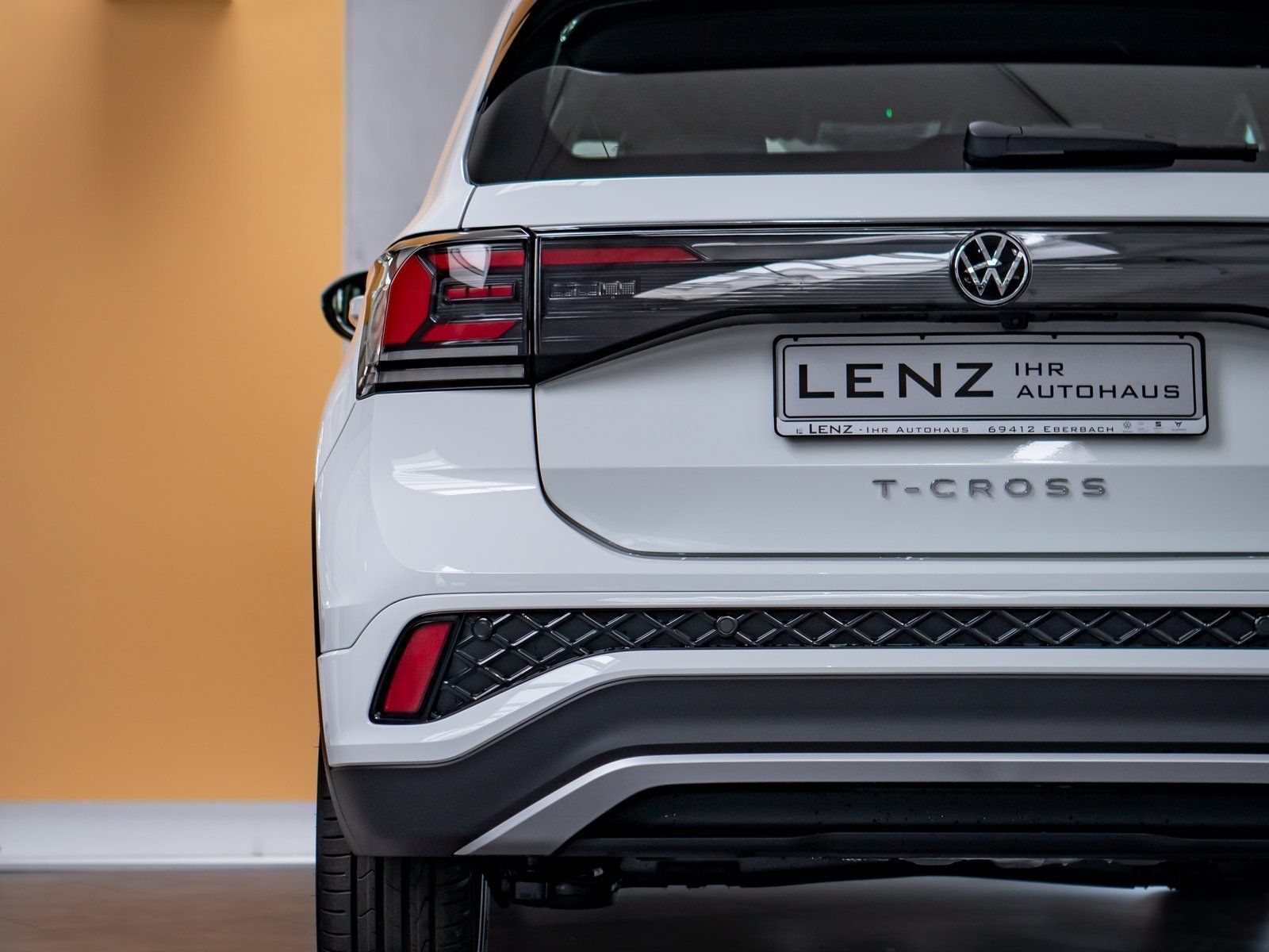 Fahrzeugabbildung Volkswagen T-Cross R-Line TSI *LED*Cam*Navi*