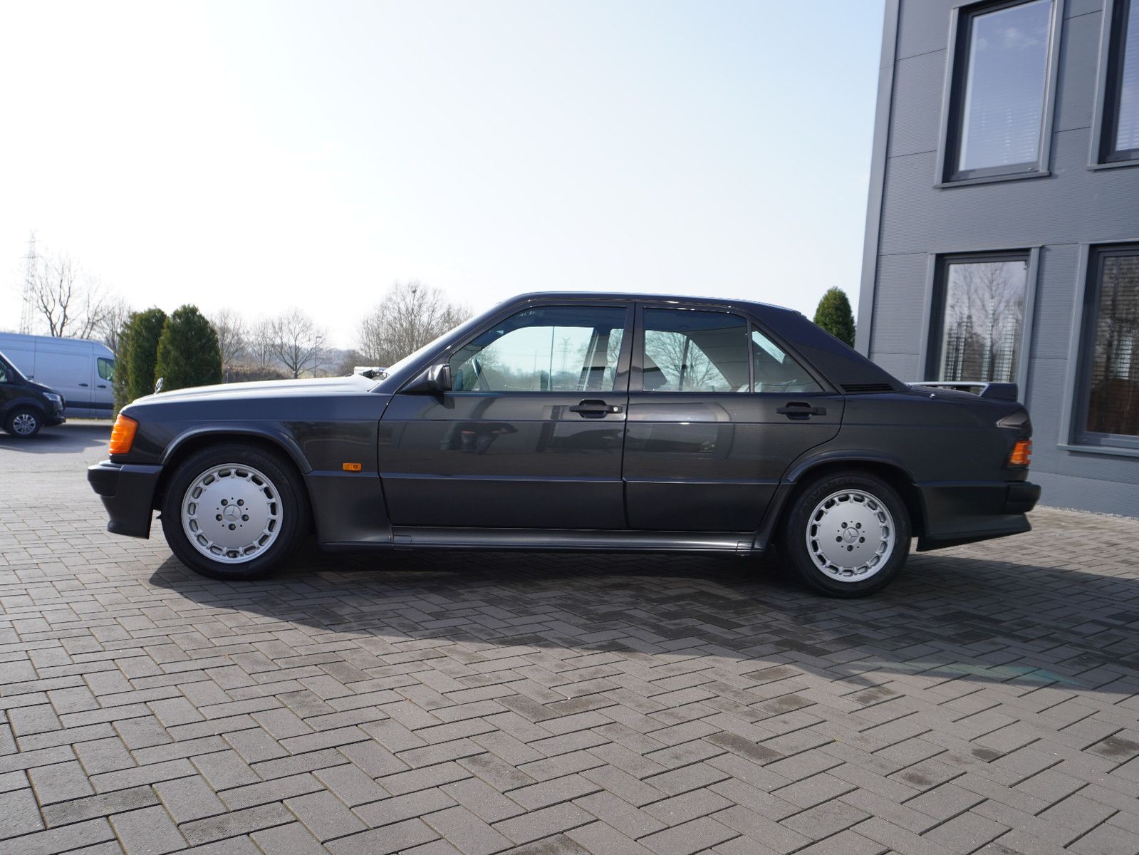 Fahrzeugabbildung Mercedes-Benz 190 E 2,3 16 V