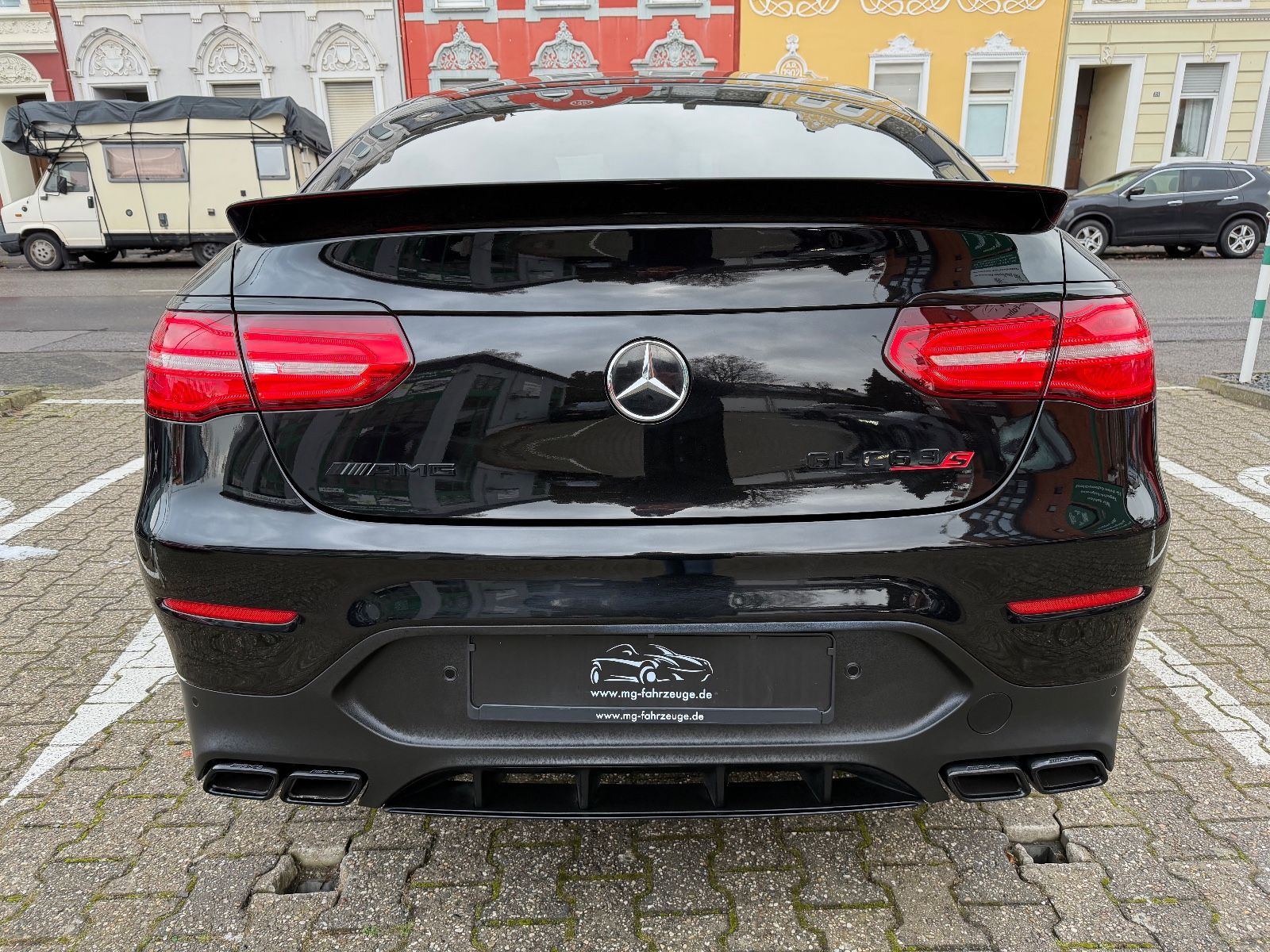 Fahrzeugabbildung Mercedes-Benz GLC 63S AMG COUPE HUD BURMESTER DRIVERS PACK