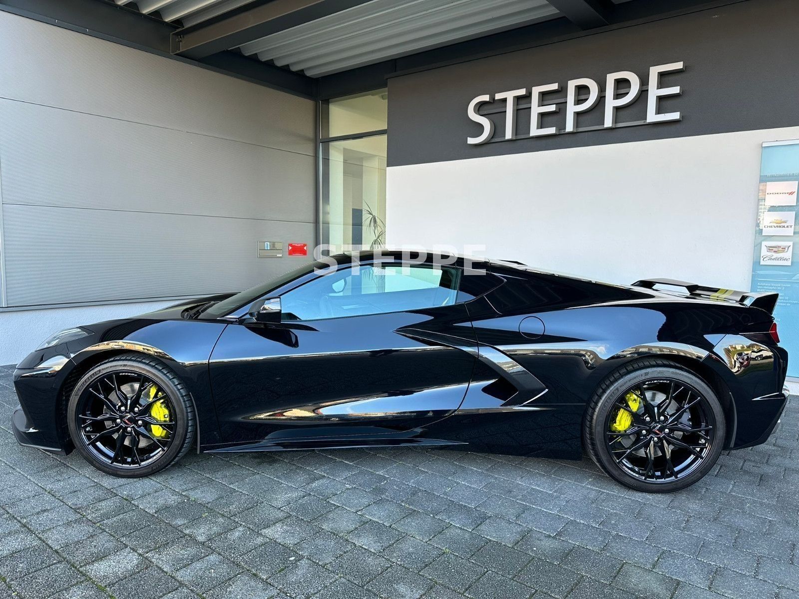 Corvette C8 Stingray Coupe 6,2 V8 3LT Europamodell