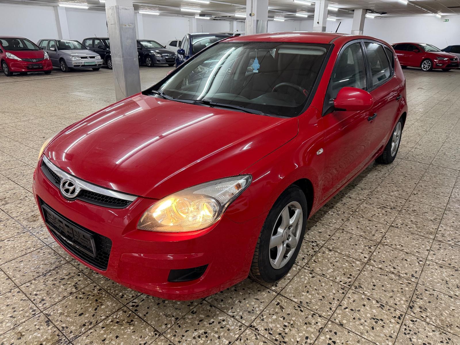 Hyundai i30 / Klima / TÜV 07/27