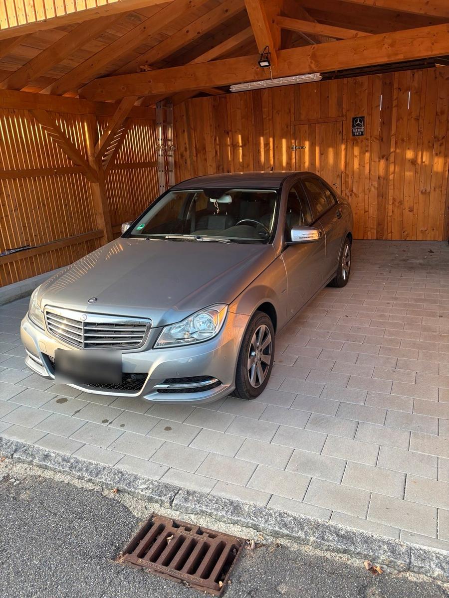 Mercedes-Benz C 220