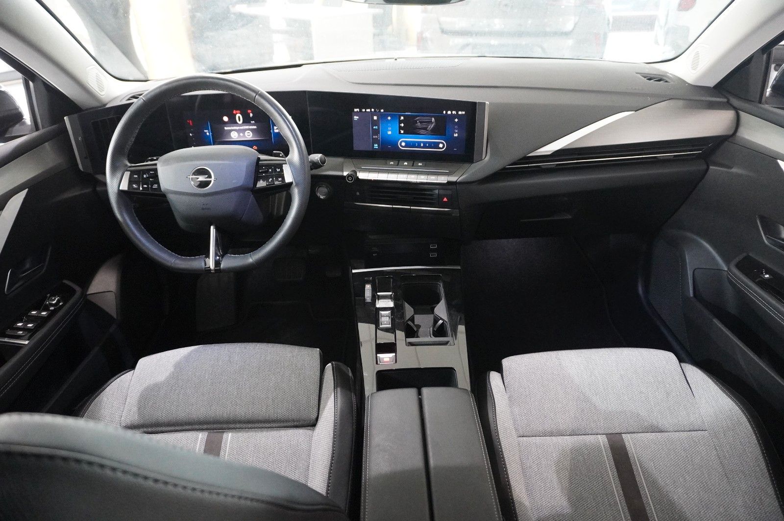 Fahrzeugabbildung Opel Astra L Lim. 1.5D ELEGANCE NAVI/LED/KAMERA/SPORT