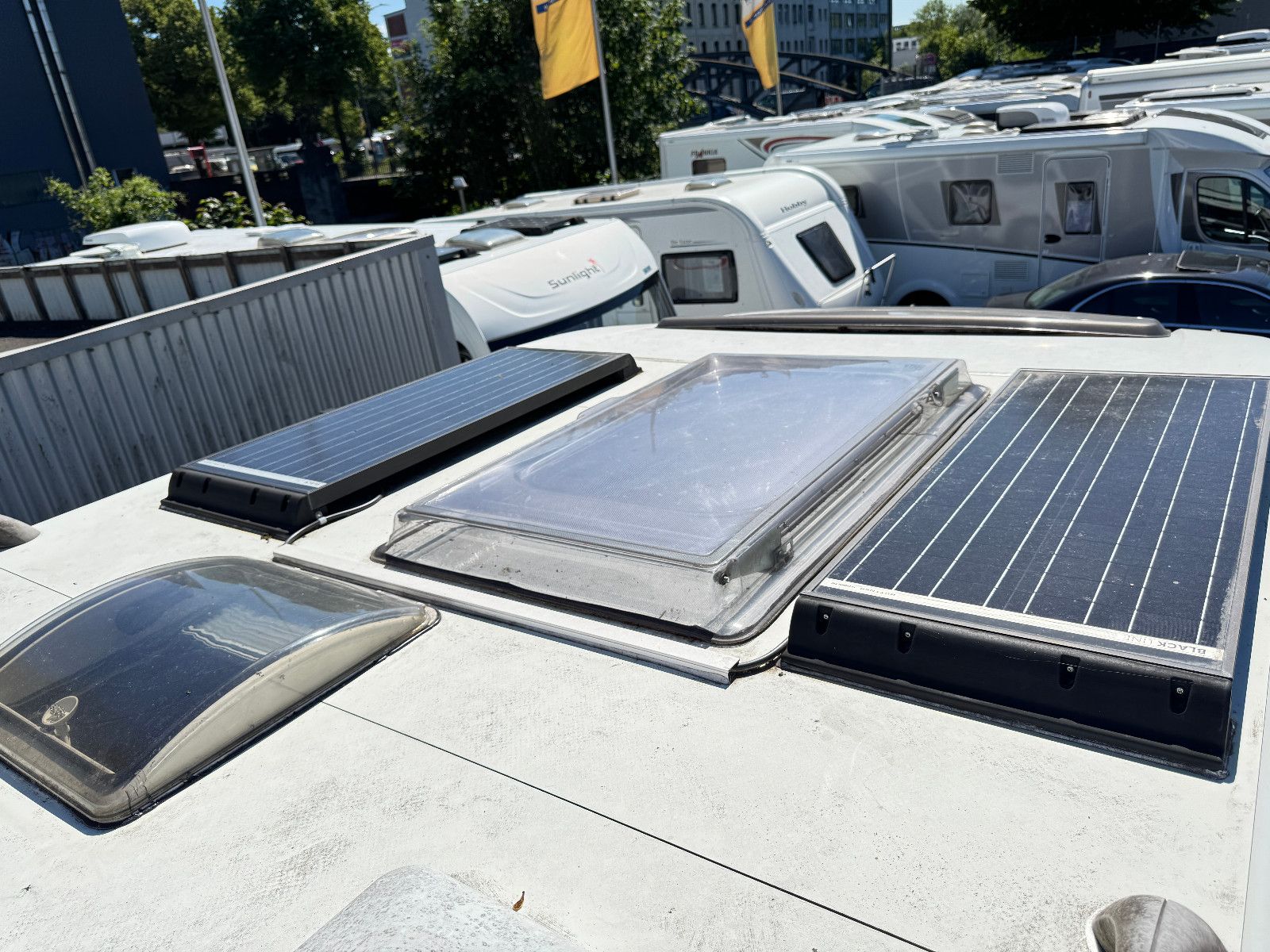 Fahrzeugabbildung HYMER / ERIBA / HYMERCAR T 614 CL 2X2 EXCLUSIVE LINE DUCATO MAXI SOLAR 1H