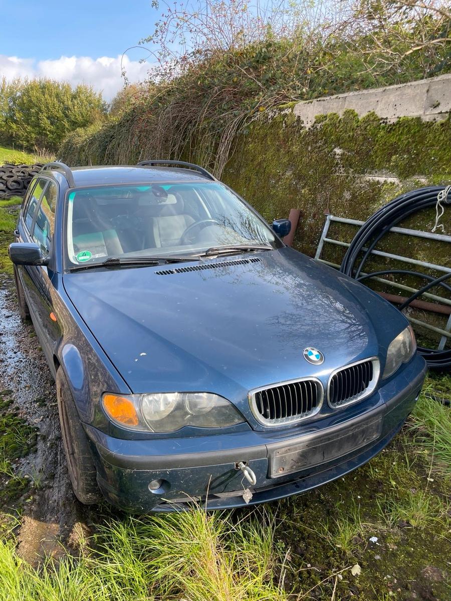 BMW 320