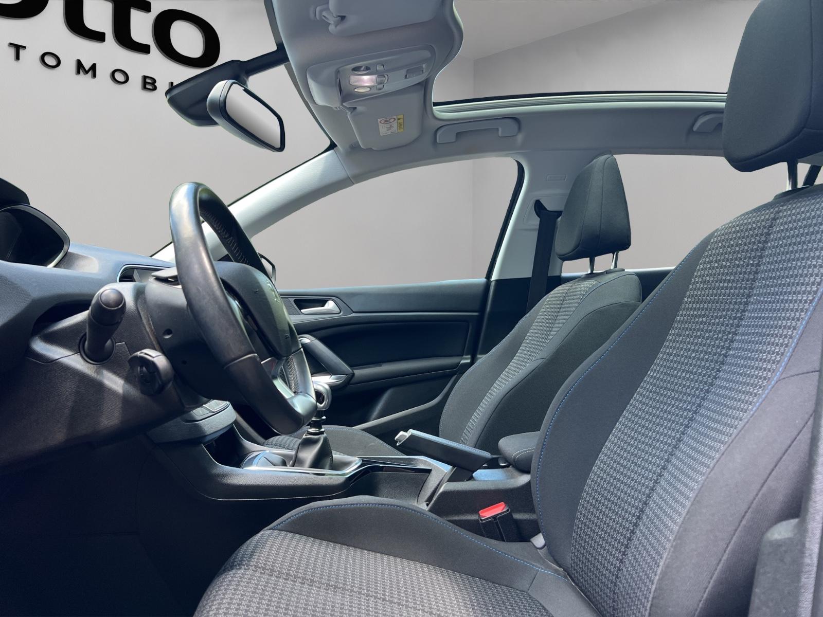 Peugeot 308 Style | Pano | Klimaauto. | PDC | 1. Hand