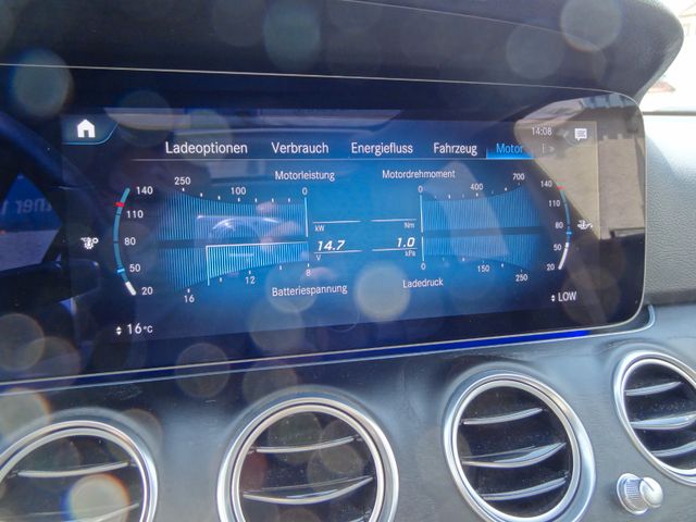 Fahrzeugabbildung Mercedes-Benz E 300 de/AMG/Pano/Widesreen/AHK/Leder/