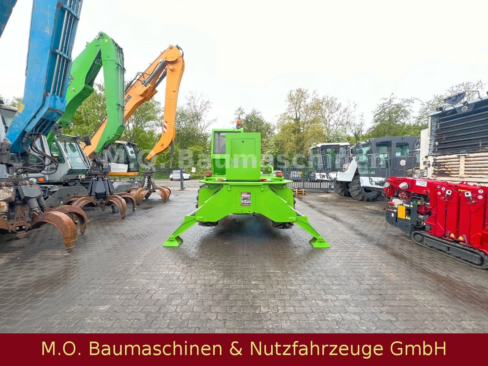 Fahrzeugabbildung Merlo Roto 30.16 EV / Palettengabel / SW /
