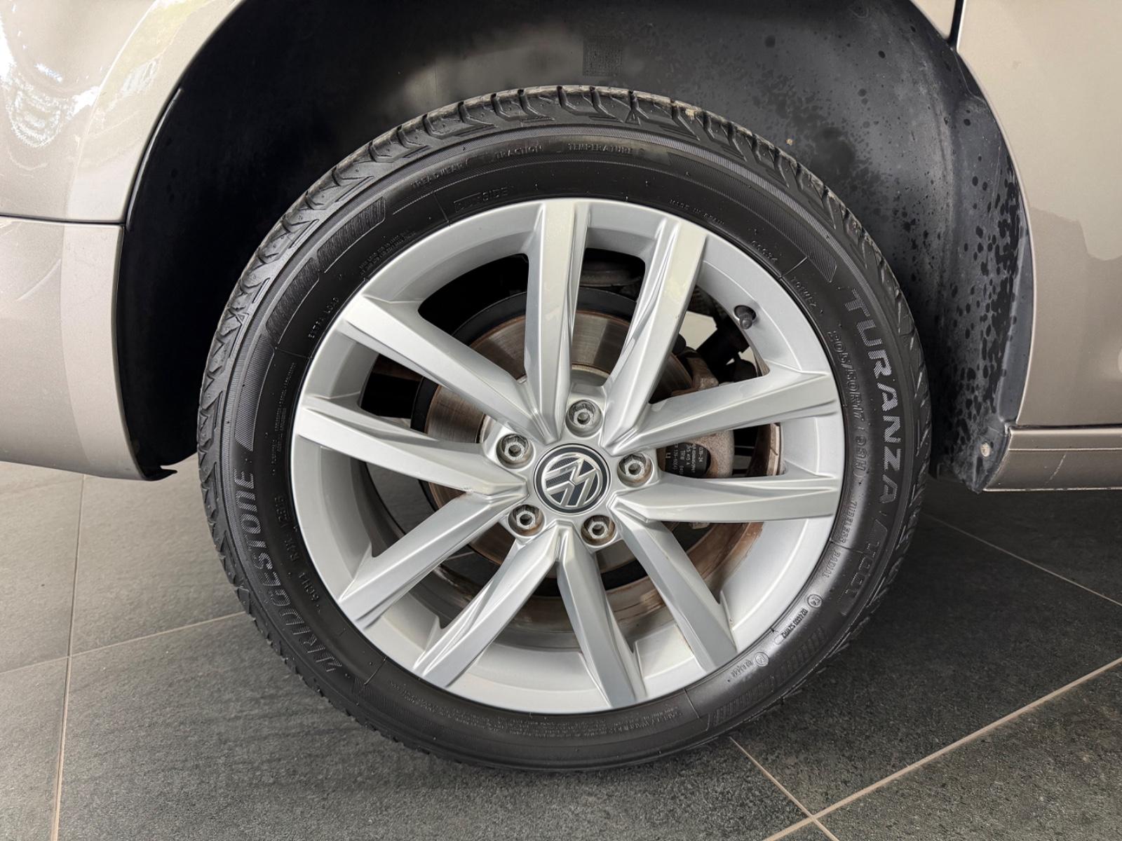 Volkswagen Caddy  Highline/ACC/Kamera/Navi/Bi-Xenon/1.H