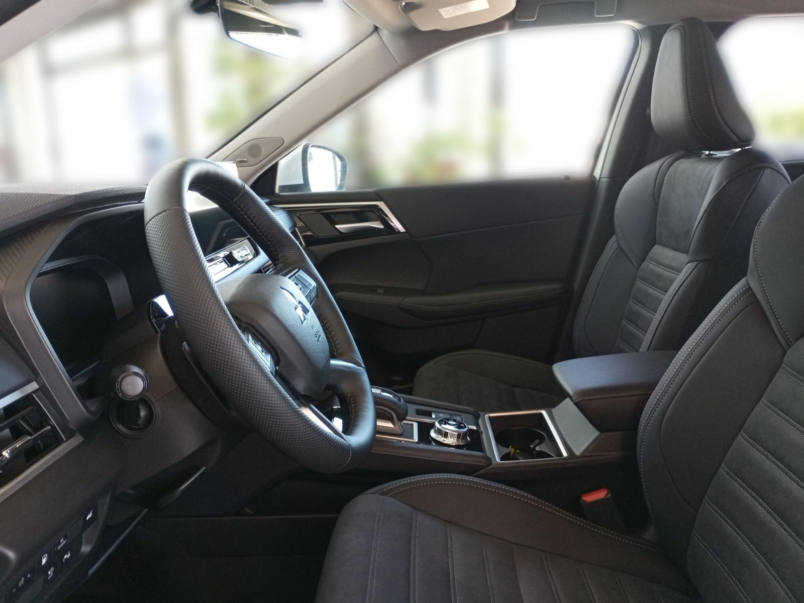 Mitsubishi Outlander PHEV Select 306 PS ACC HuD Leder