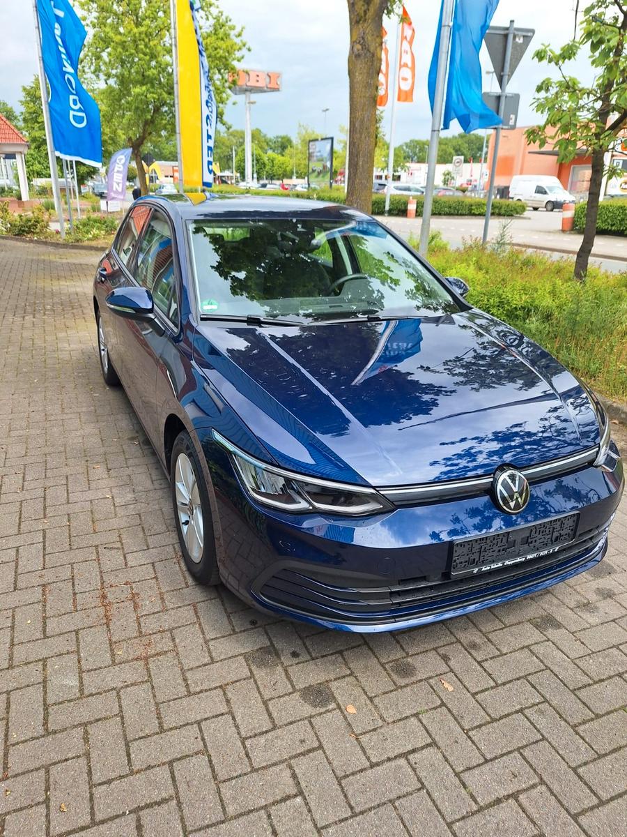 Volkswagen Golf VIII Lim. DSG,AHK, eTSI