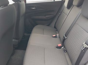 Fotografie 13 des Suzuki Swift 1.2 Dualjet Hybrid 61 kW Comfort