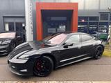 Porsche Taycan 4 S · PEPITA · Hinterachs · 21" Mission E