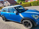 MINI Cooper D Countryman Cooper D AT Cooper - blaue MINI Cooper D Countryman