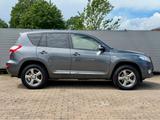 Toyota RAV 4 RAV4 Travel - Toyota RAV 4 mit Diesel-Antrieb: Geländewagen, Automatik