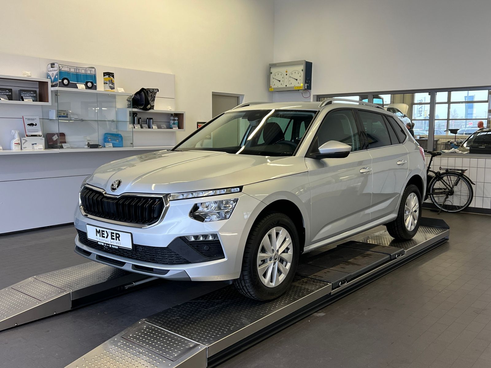 Fahrzeugabbildung SKODA Kamiq Selection 1.0 TSI DSG *AHK, LED, SmartLink