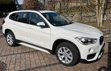 BMW Garagenfzg/Sportpaket/++Extras: X1sDrive18d